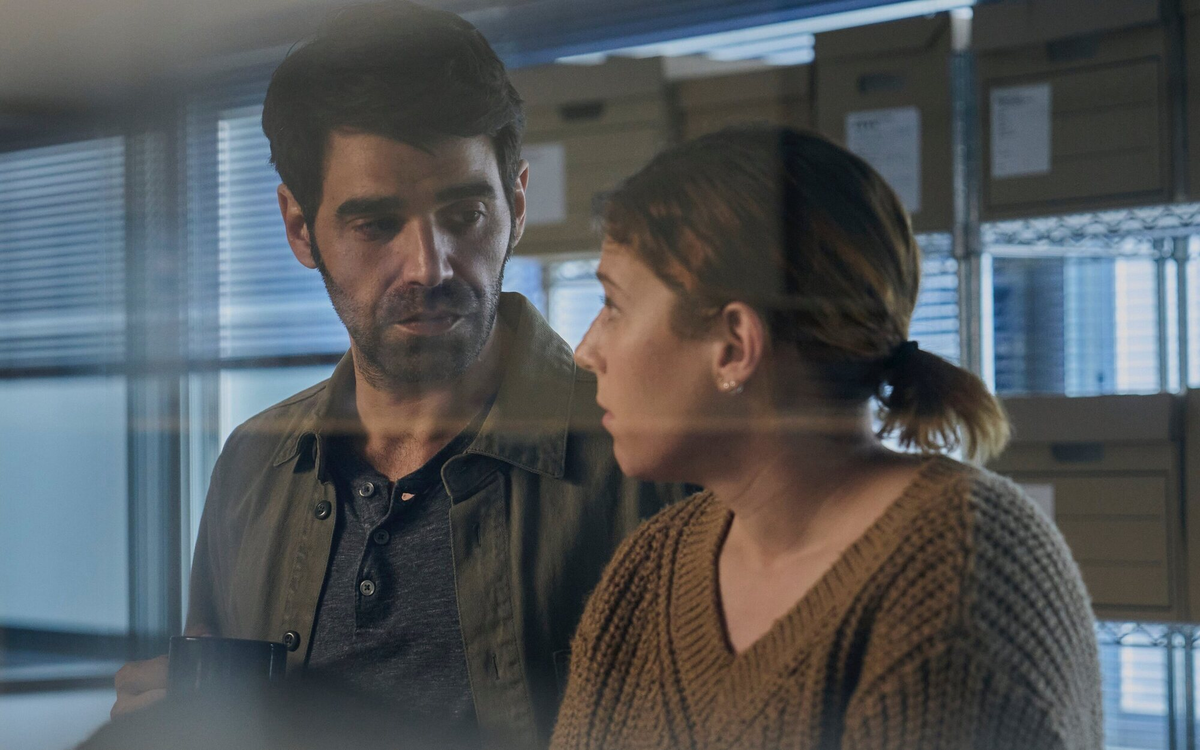 Кадр из сериала «El mal invisible» / фото: formulatv.com