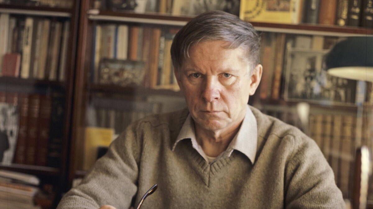 Василь Владимирович БЫКОВ (19.06.1924 – 22.06.2003)