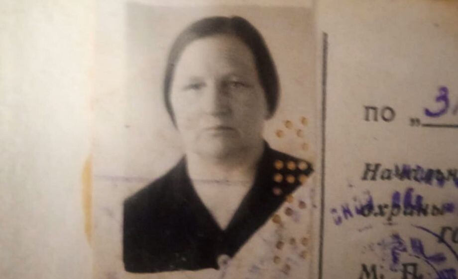 Фото: Бабушка Елена Романовна Зуенок