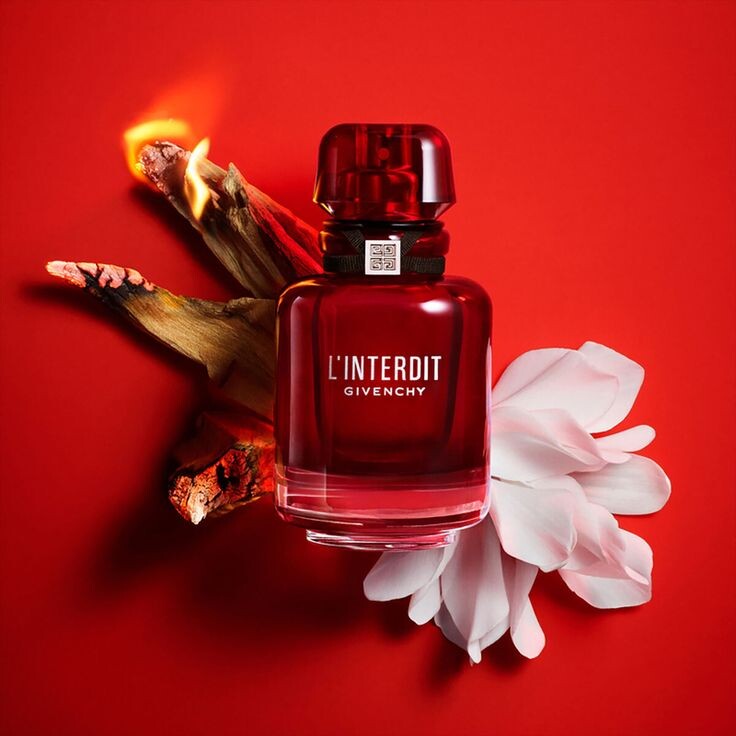 Givenchy – L’Interdit Rouge