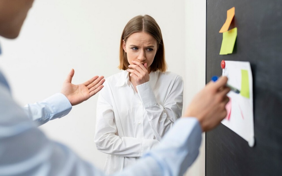    В Липецке только 2% сотрудников начинают работать лучше после критики руководства Freepik