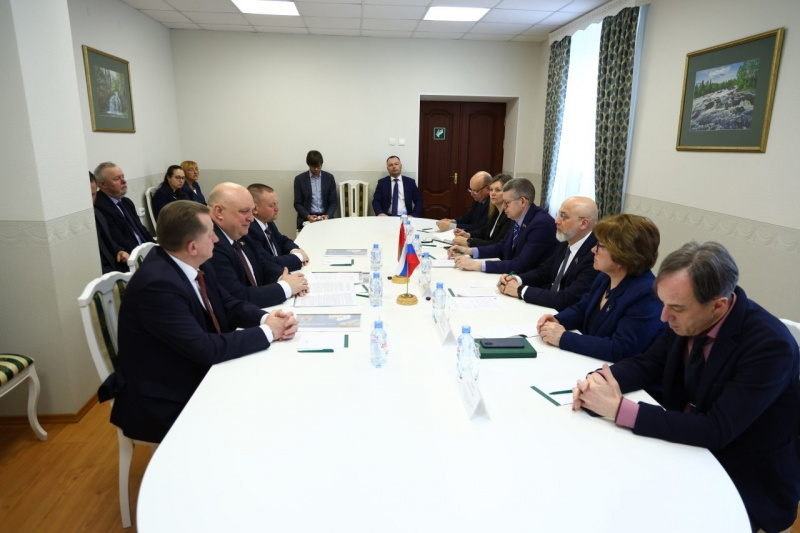    Элиссан Шандалович подвел итоги переговоров с депутатами из Витебской областисоцсеть Элиссана Шандаловича