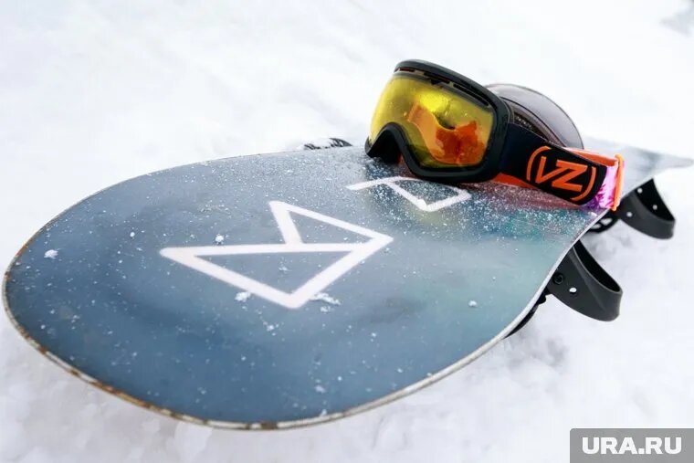 Бикини-фестиваль традиционно проводят в честь закрытия горнолыжного сезона. Фото: Владимир Андреев © URA.RU