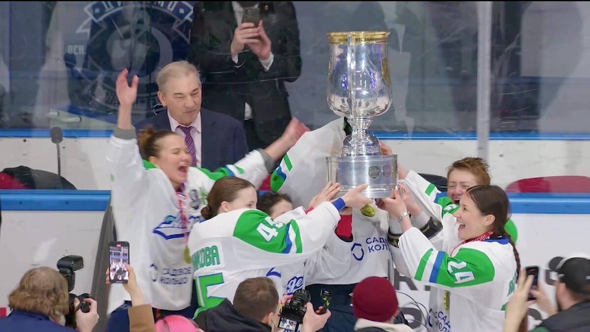    Уфимская «Агидель» стала чемпионом Женской хоккейной лиги