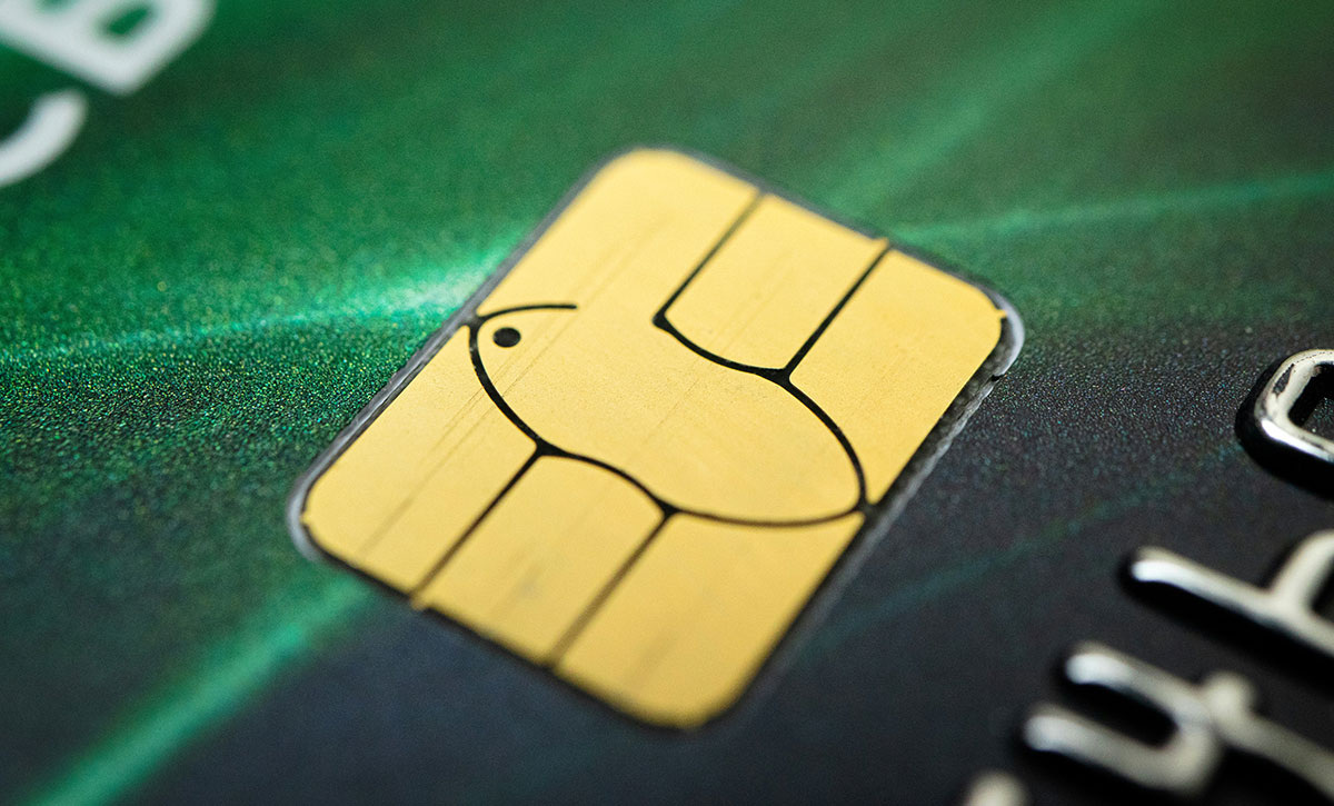 Как перевести выплату своей зарплаты на чужую карту