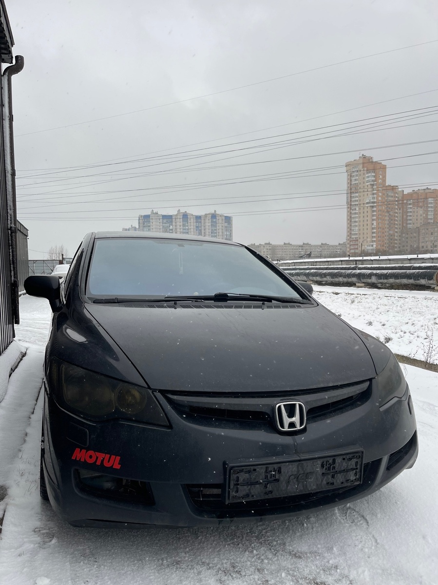 Тонировка Хонда Цивик атермальной плёнкой