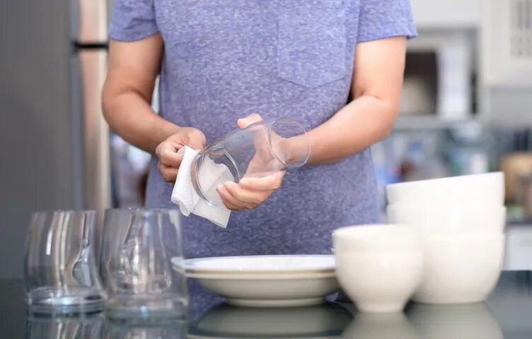 Правила ухода за посудой: как сохранить ее в идеальном состоянии