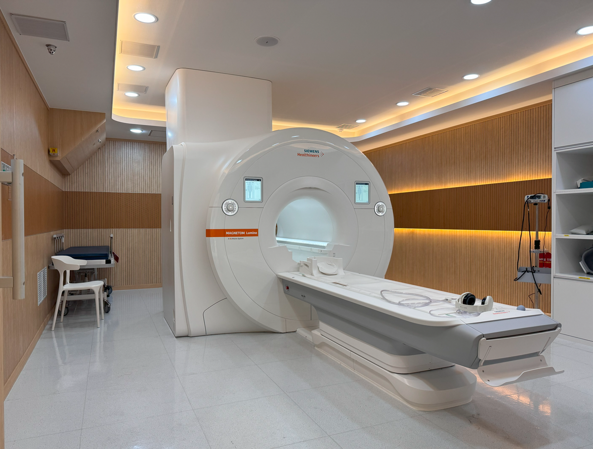 Аппарат SIEMENS для проведения МРТ