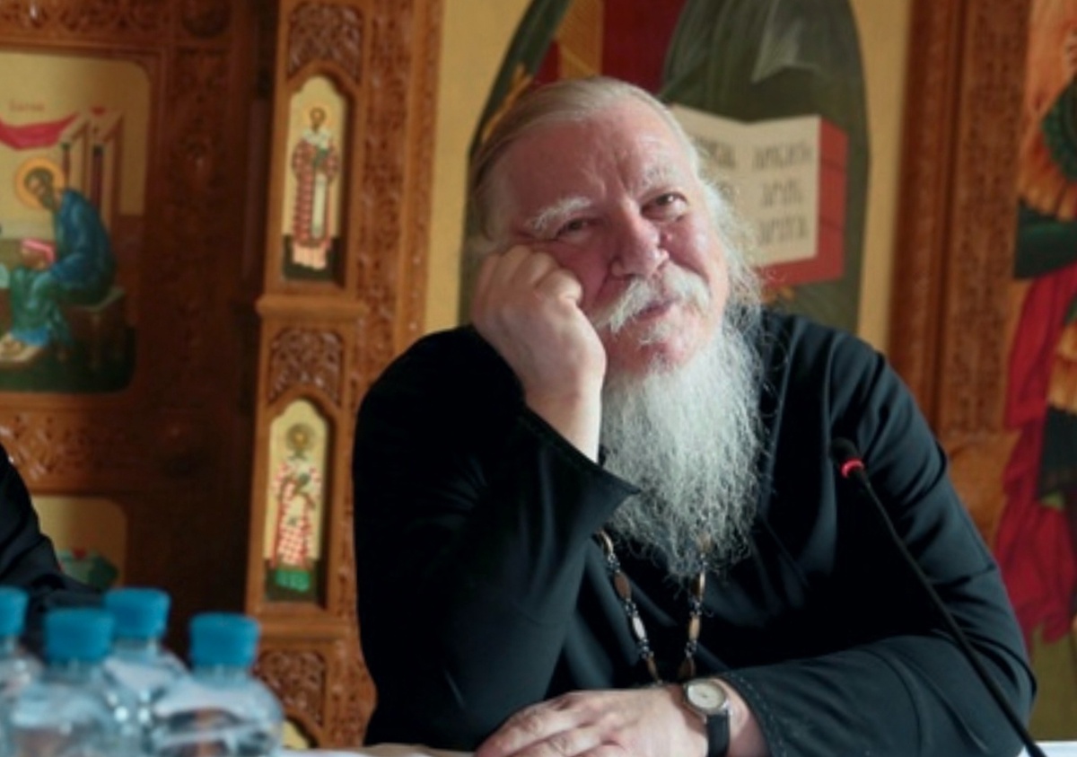 Димитрий Смирнов (07.03.1951 — 21.10.2020 гг.) — протоиерей, церковный и общественный деятель.