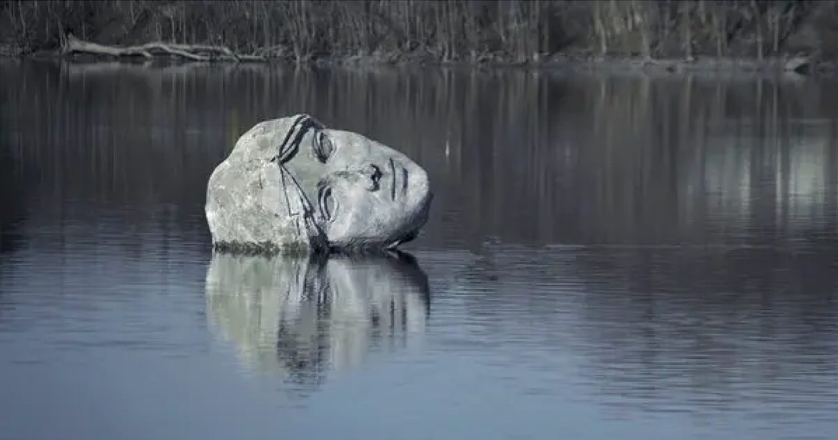 Кадр из фильма «H.». Режиссер: Рания Аттих, Дэниэл Гарсиа