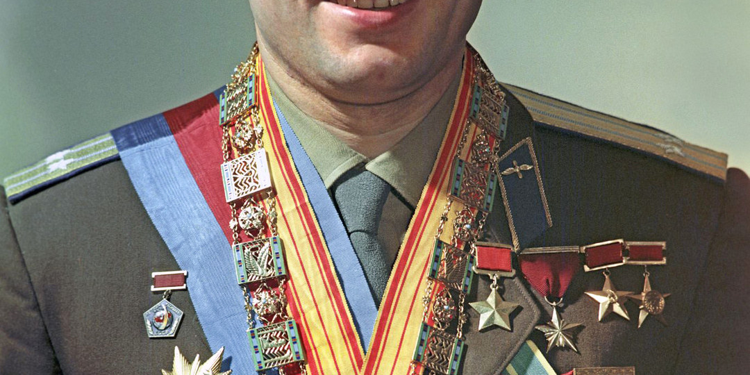 Первые полгода после полета: чем награждали Юрия Гагарина?
