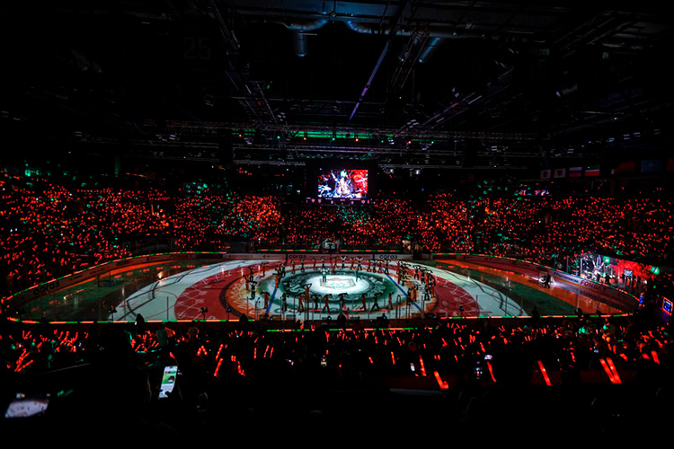    «Татнефть Арена» вмещает порядка 8 тыс. зрителей, из этой суммы вычитаем места, занятые владельцами абонементов. Диапазон цен на билеты — от 1 500 до 4 200 рублей.   
Фото: «БИЗНЕС Online»