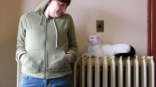    CC BY 2.0 / Geoffrey Gallaway / Sarah and Nibble