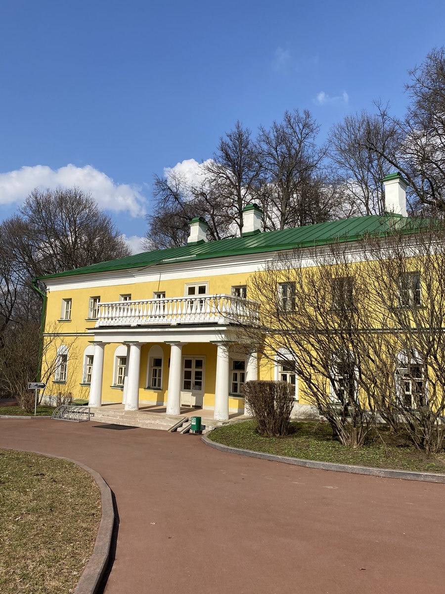 Флигель где В,И, Ленин и Н.К, Крупская проживали зимой