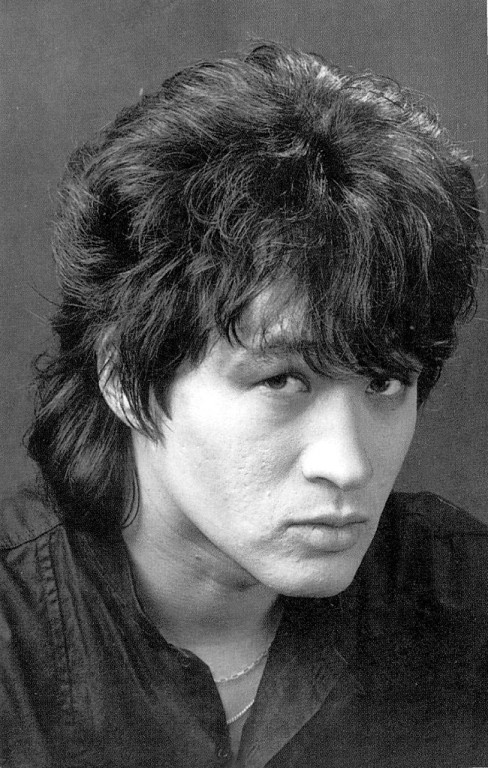 Виктор Цой (1962-1990)