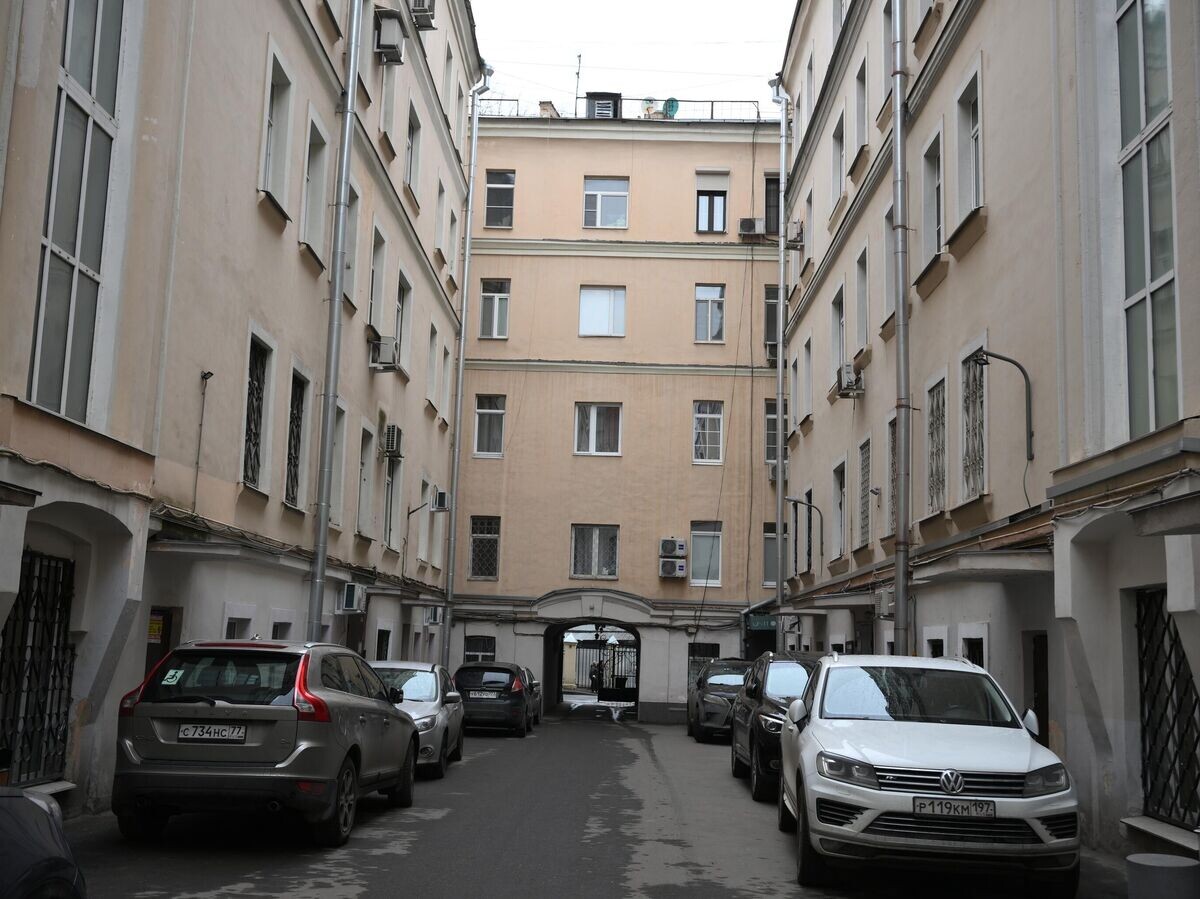    Жилой дом в Фурманном переулке© РИА Новости / Владимир Астапкович