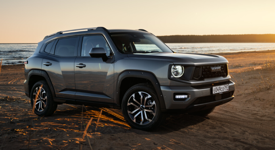 Минимальная цена (РРЦ) составляет 3 499 000 рублей.