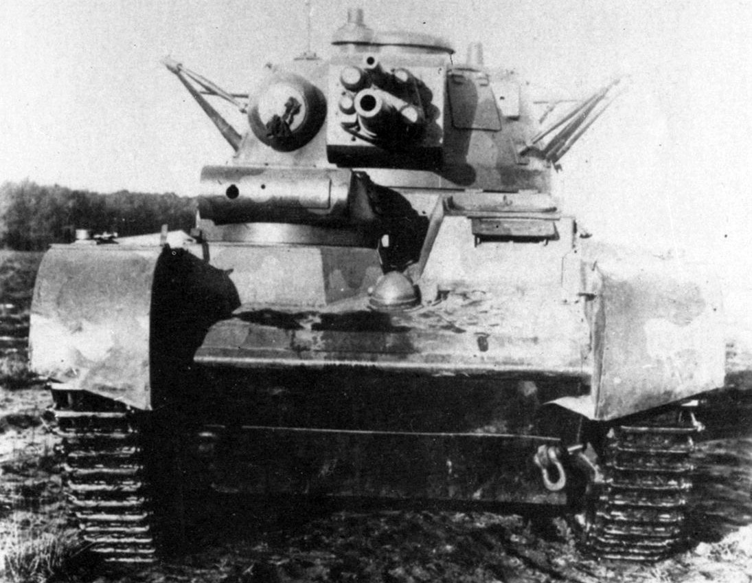До осени 1935 года самым большим и тяжелым немецким танком был Nb.Fz., да и тот считался слишком большим и тяжелым.
