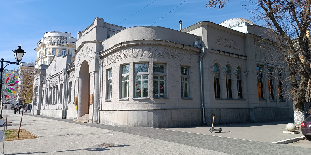 Особняк Шмидта с гротом и львами