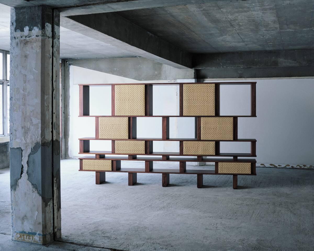    Saint Laurent, Prada и Miu Miu. Чем запомнилась выставка Salone del Mobile 2025. Выбор BURO. (фото 2)