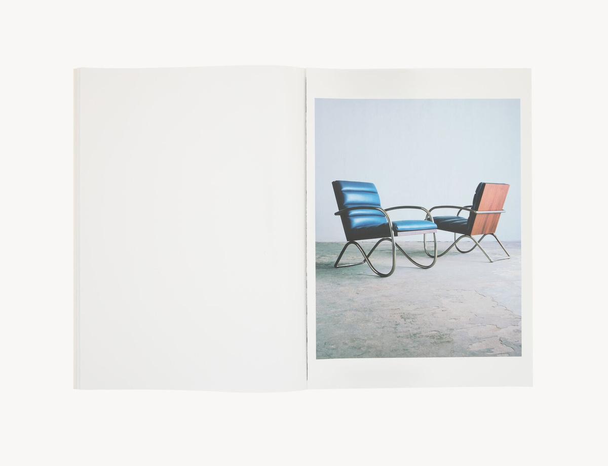    Saint Laurent, Prada и Miu Miu. Чем запомнилась выставка Salone del Mobile 2025. Выбор BURO. (фото 3)