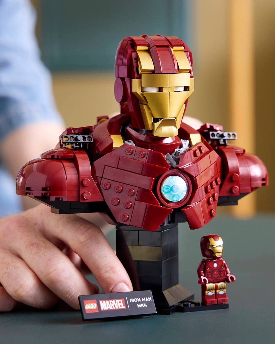 LEGO анонсировала линейку бюстов Marvel: первые герои — Железный человек и Человек-паук  
