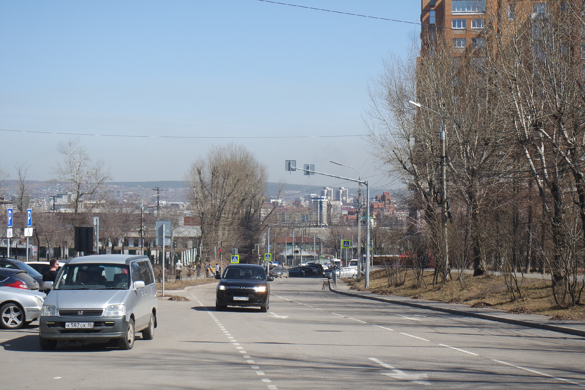 от кинотеатра "Чайка" одно название осталось... и пустырь...