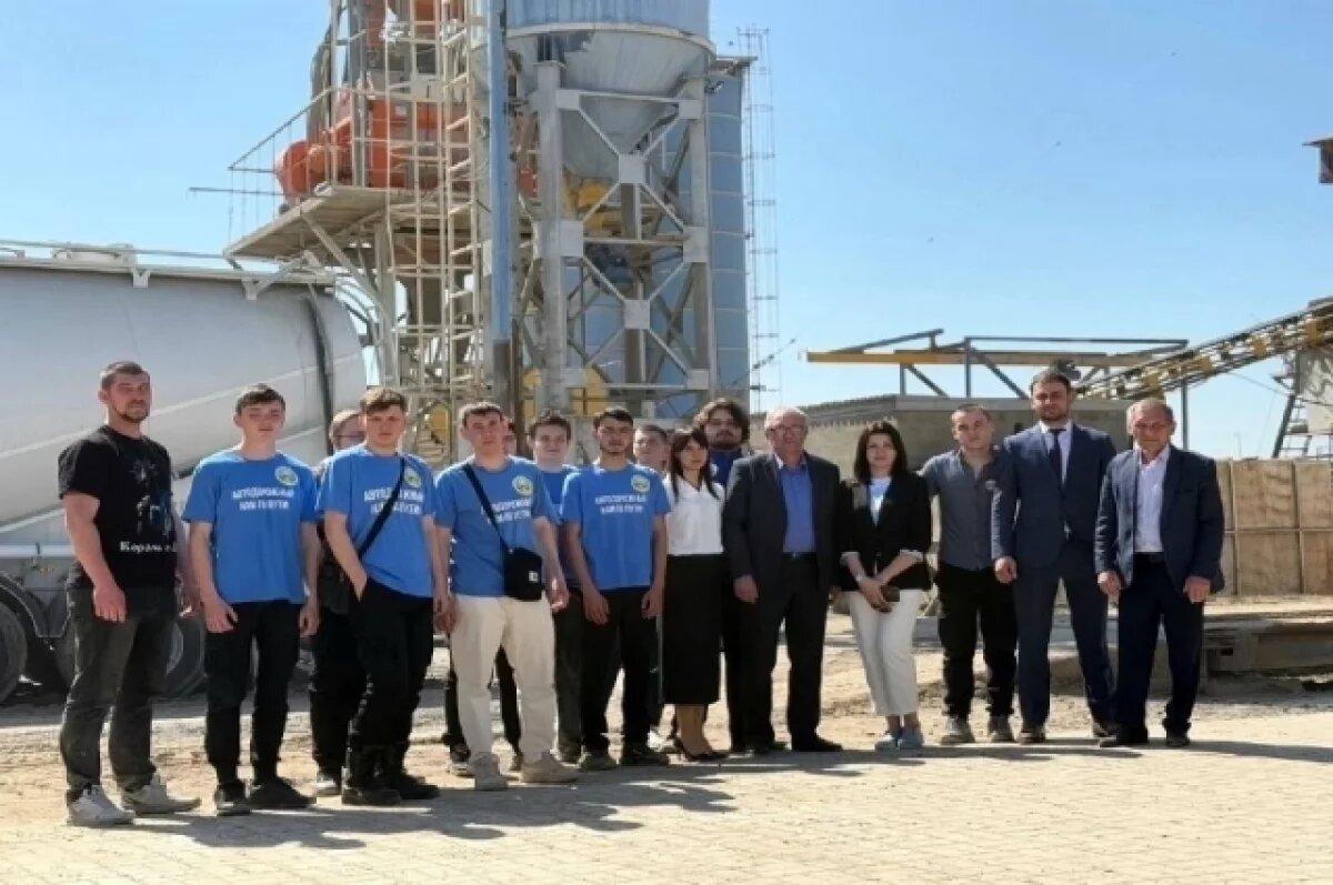    Будущие дорожники Астрахани изучили секреты асфальта