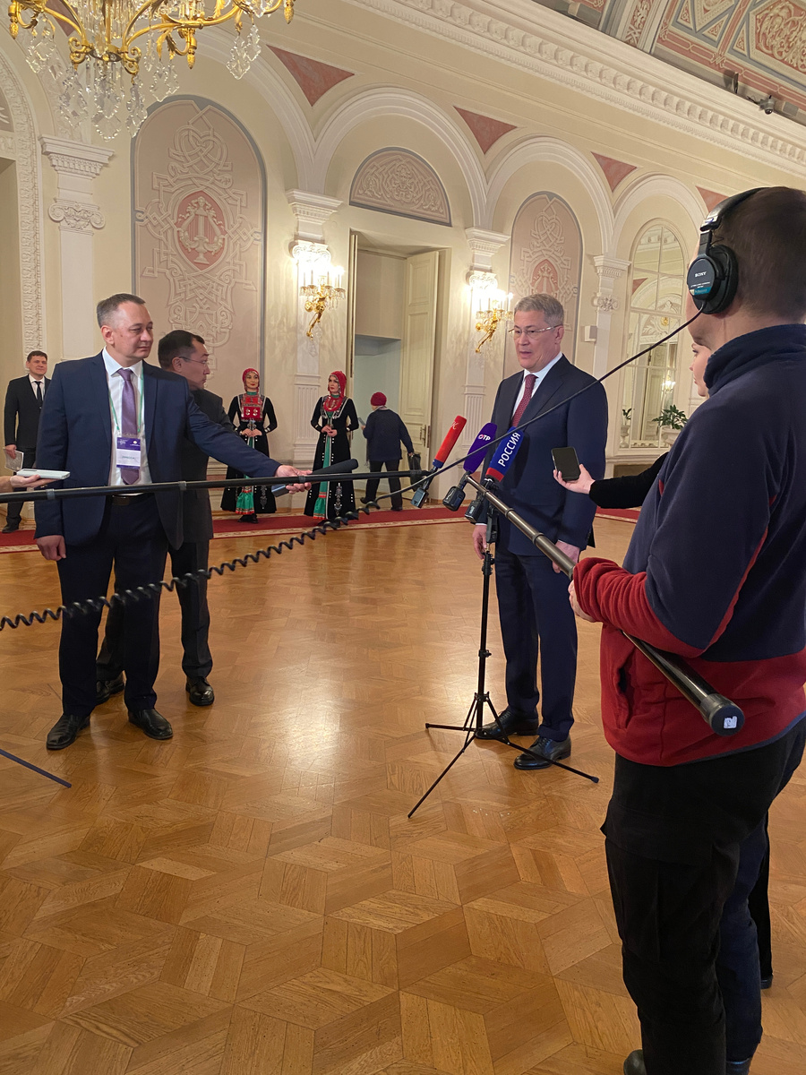 Радий Хабиров