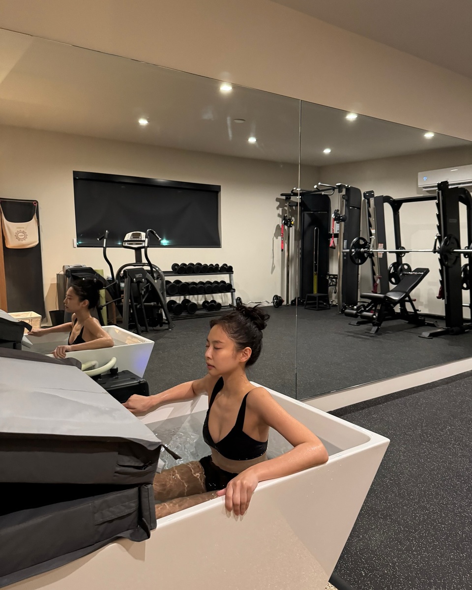 фото из соцсейте Дженни