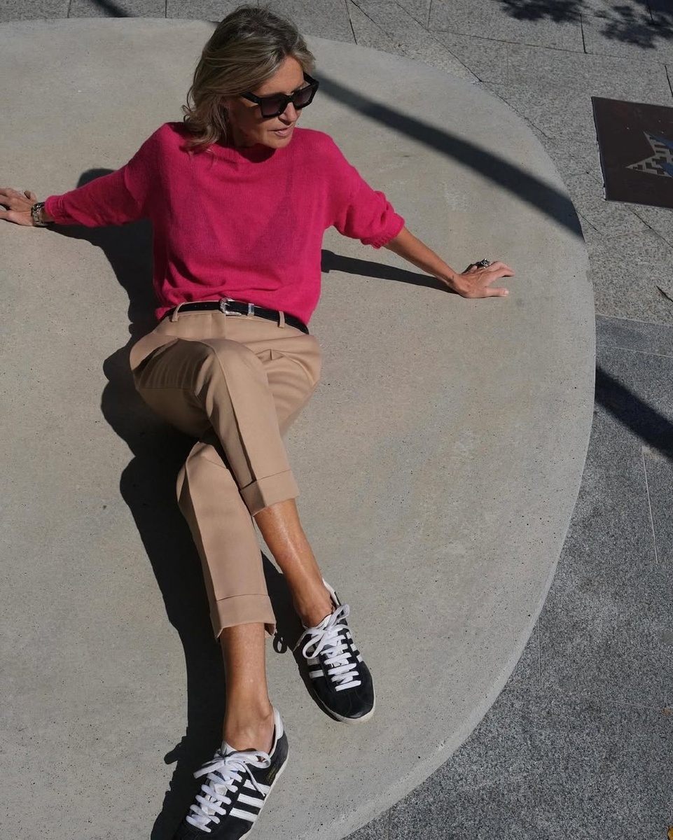 Яркий свитер - лучший способ поднять себе настроение. Источник: Соцсети