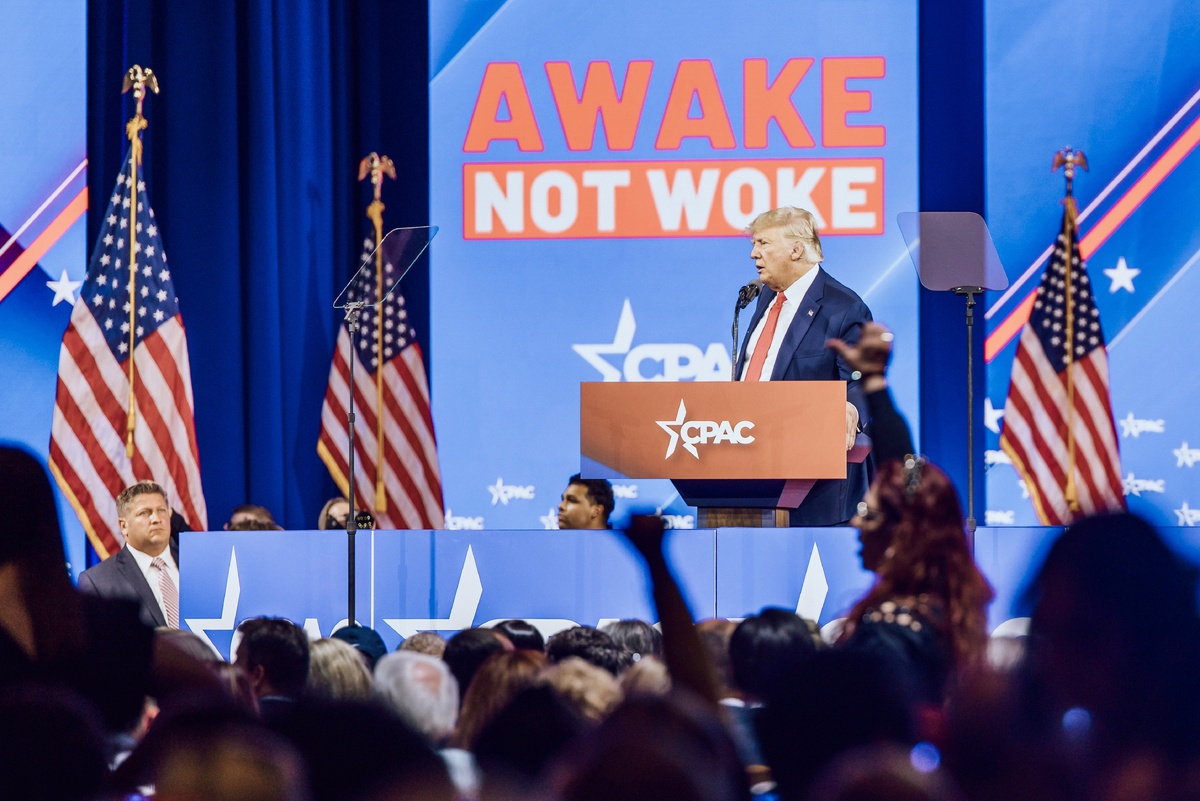 Фото: CPAC 2022 con Hermann Tertsch y Victor Gonzalez