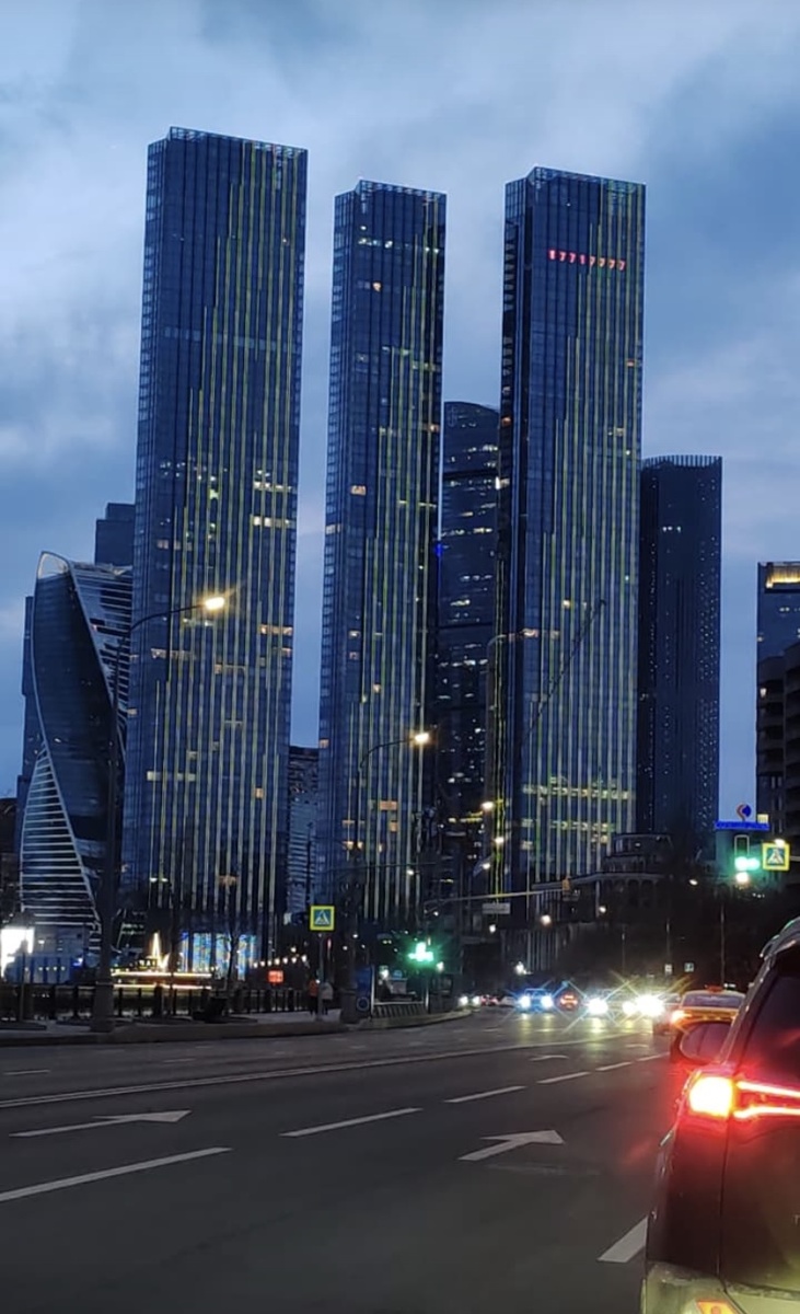 Хочешь сохранить отношения? Узнай, о чем молчат счастливые пары! Подпишись — секреты, о которых ты пожалеешь, если пропустишь!