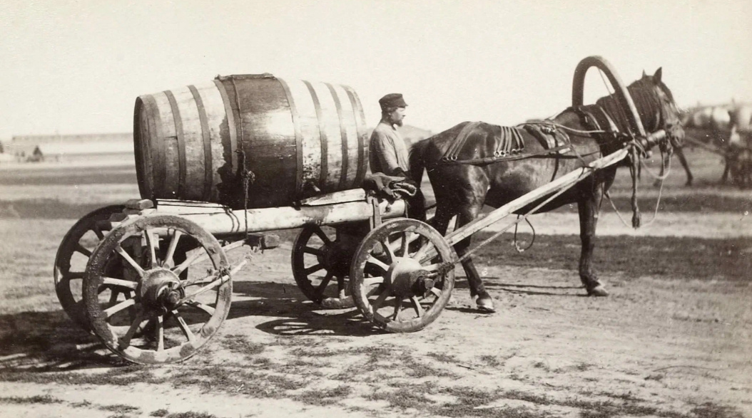 Золотари были людьми нужной профессии, но их чурались как нечистых. Архивное фото