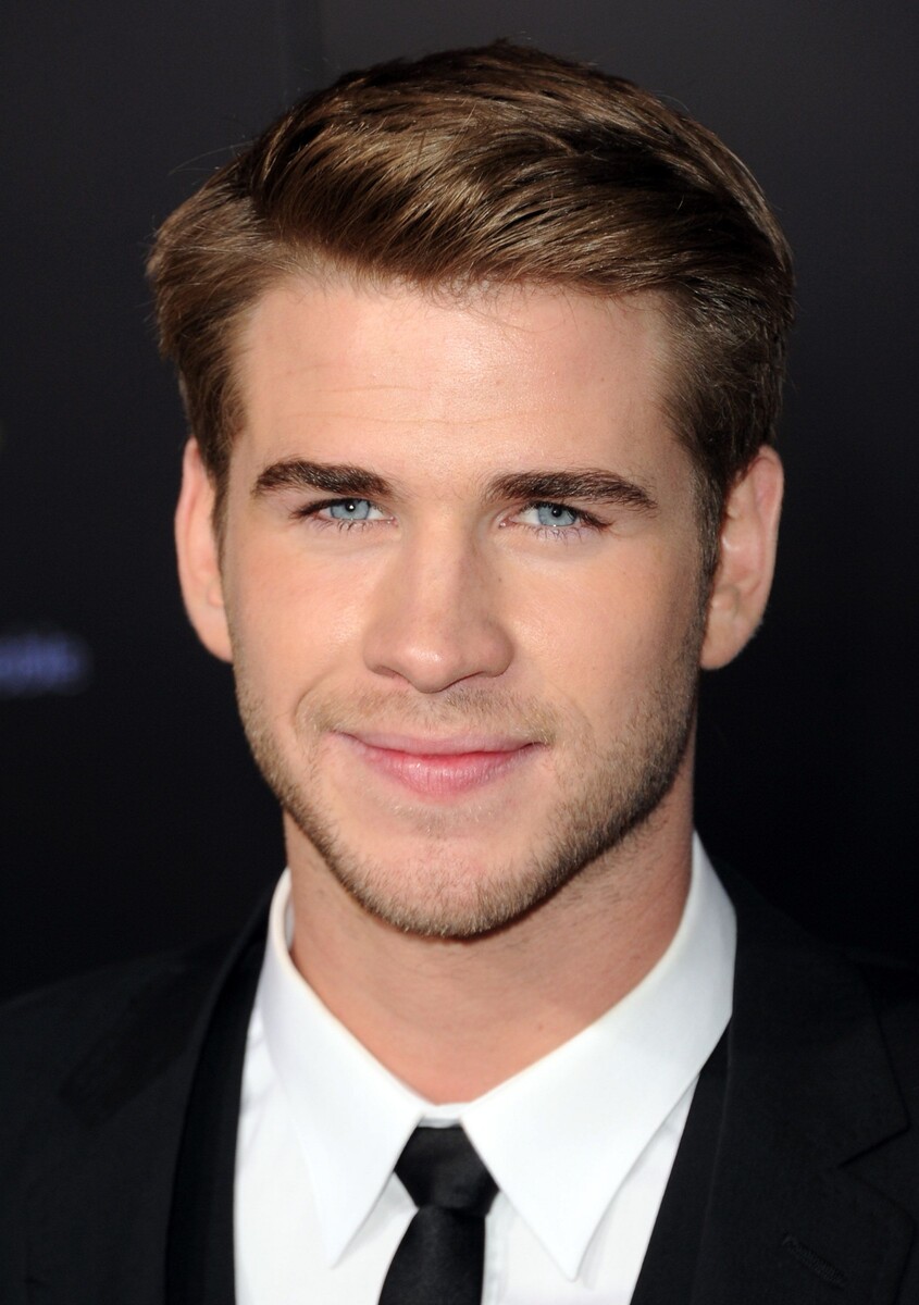 Лиам Хемсворт