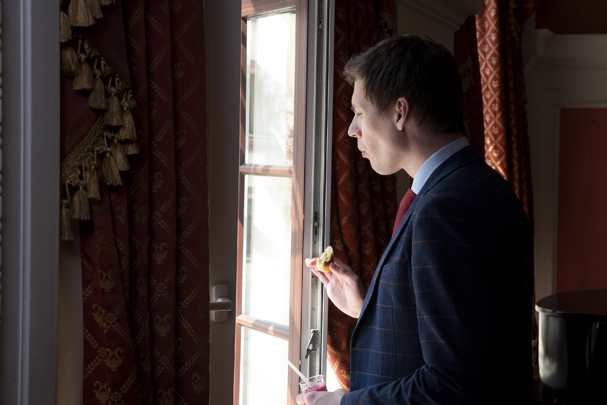 Перекус перед очередной тренировкой переговоров