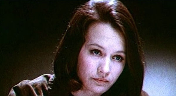 Галина Яцкина. Кадр из фильма «Слово для защиты»