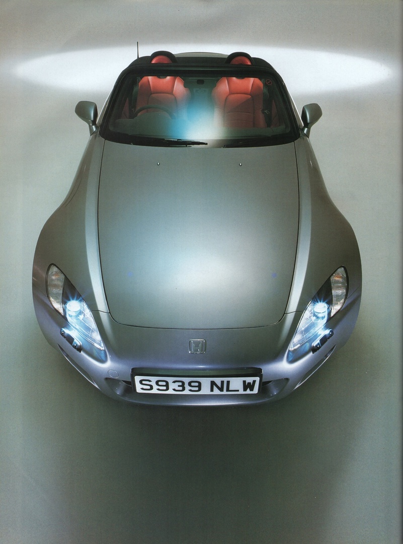 Двухместный спорткар с мотором Honda и задним приводом, и да, вы действительно можете позволить себе его купить. Ущипните себя, если хотите, но это правда.