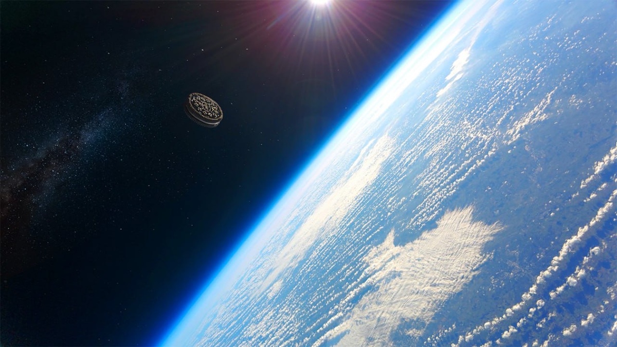 OREO отправила печенье в космос