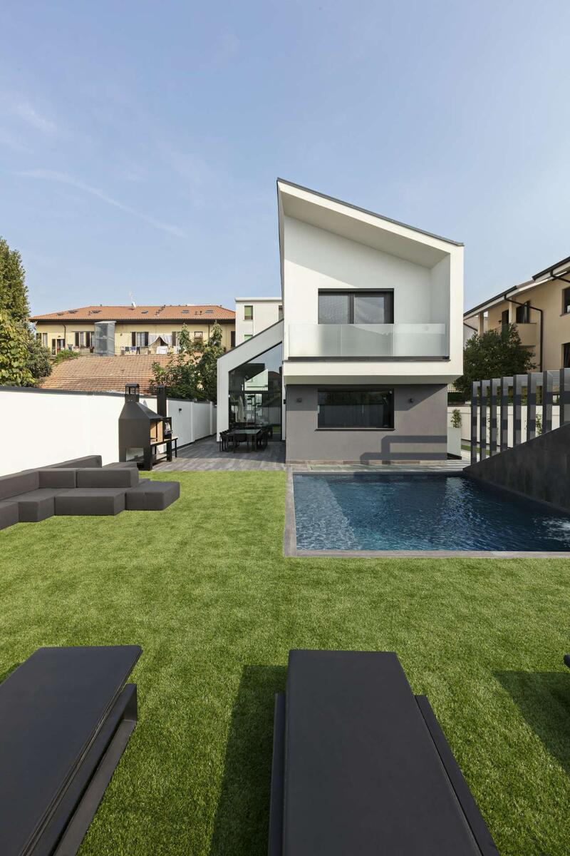 Источник изображения - https://images2.dwell.com/photos/7272579341334003712/7272599494218137600/original.jpg?auto=format&q=35&w=1280