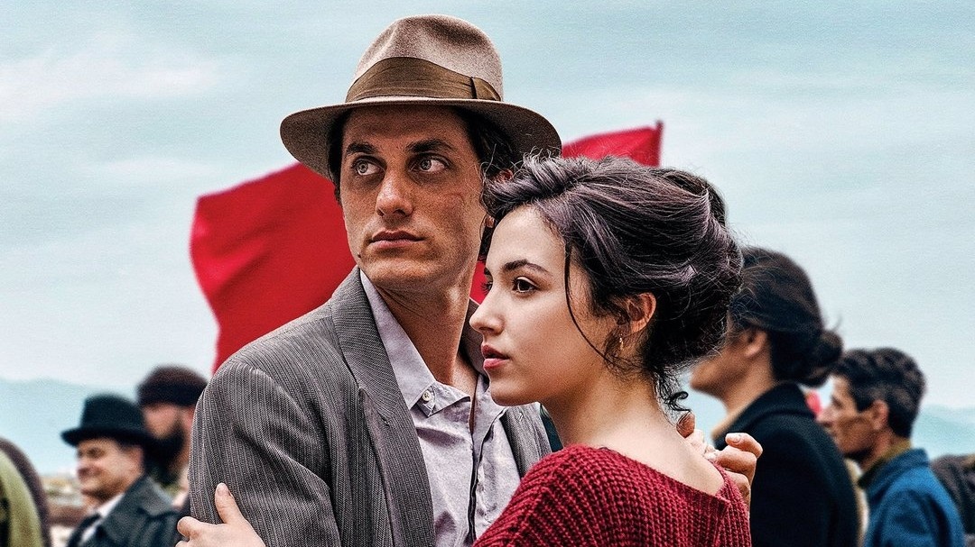 Афиша фильма «Мартин Иден», 2019 год, режиссер Пьетро Марчелло