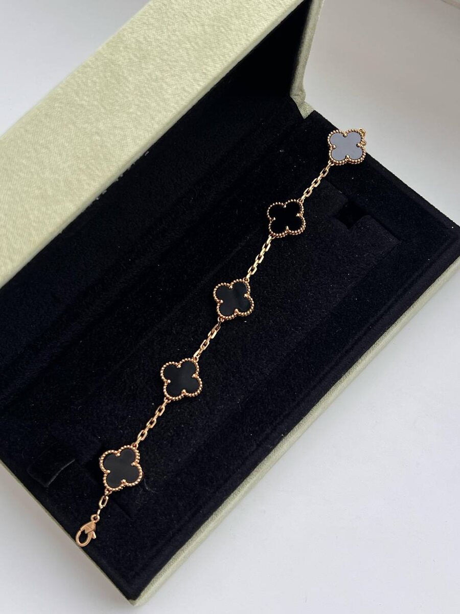 Браслет вид сверху, без фильтров и смс