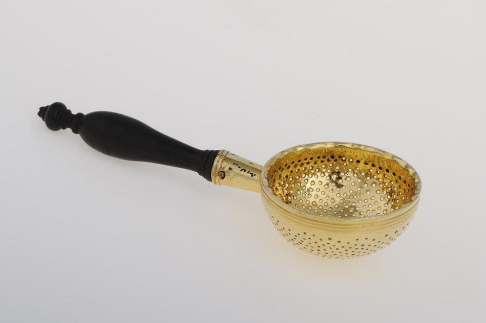 Ситечко из сервиза великой княжны Марии Павловны, 1781 году © Музеи Московского Кремля