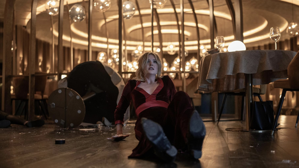 Кадр из фильма "Дроп"