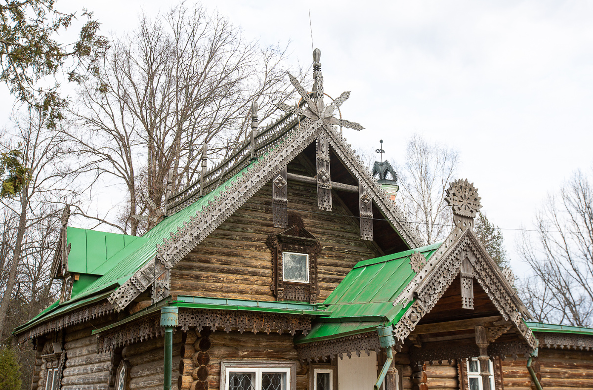 Студия-мастерская в усадьбе Абрамцево. Детали. Сергиево-Посадский городской округ, Московская область. Фото автора статьи