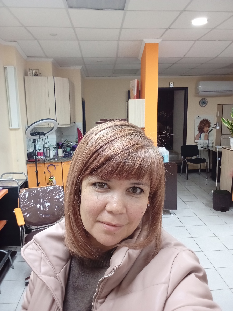 Цвет чуть светлее и очень красивый