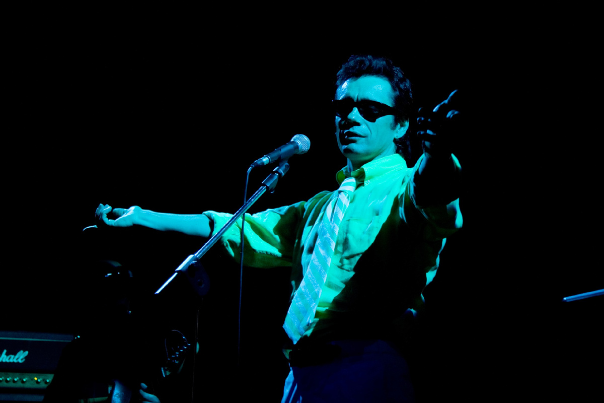 Андрея Якушин, группа FAKEL в клубе "Б-2" на дне рождения НИКА Рок-н-Ролла 2008 г.