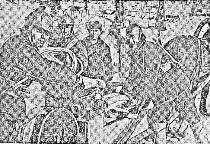 Одно из подразделений пожарной охраны нефтепромысла Катангли на практических занятиях.