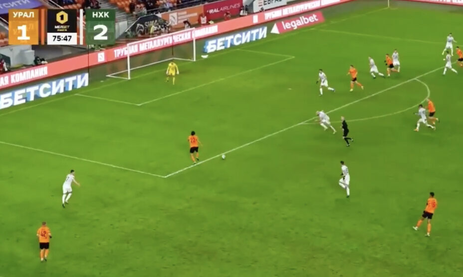    Так «Урал» забивал второй гол. Фото: скриншот трансляции