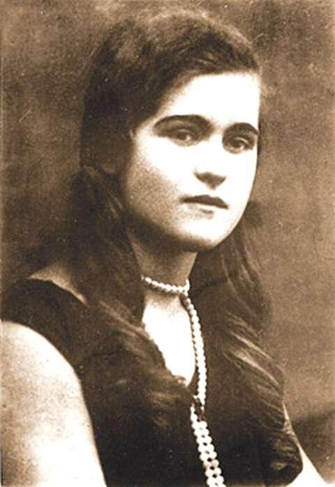 Зоя Воскресенская